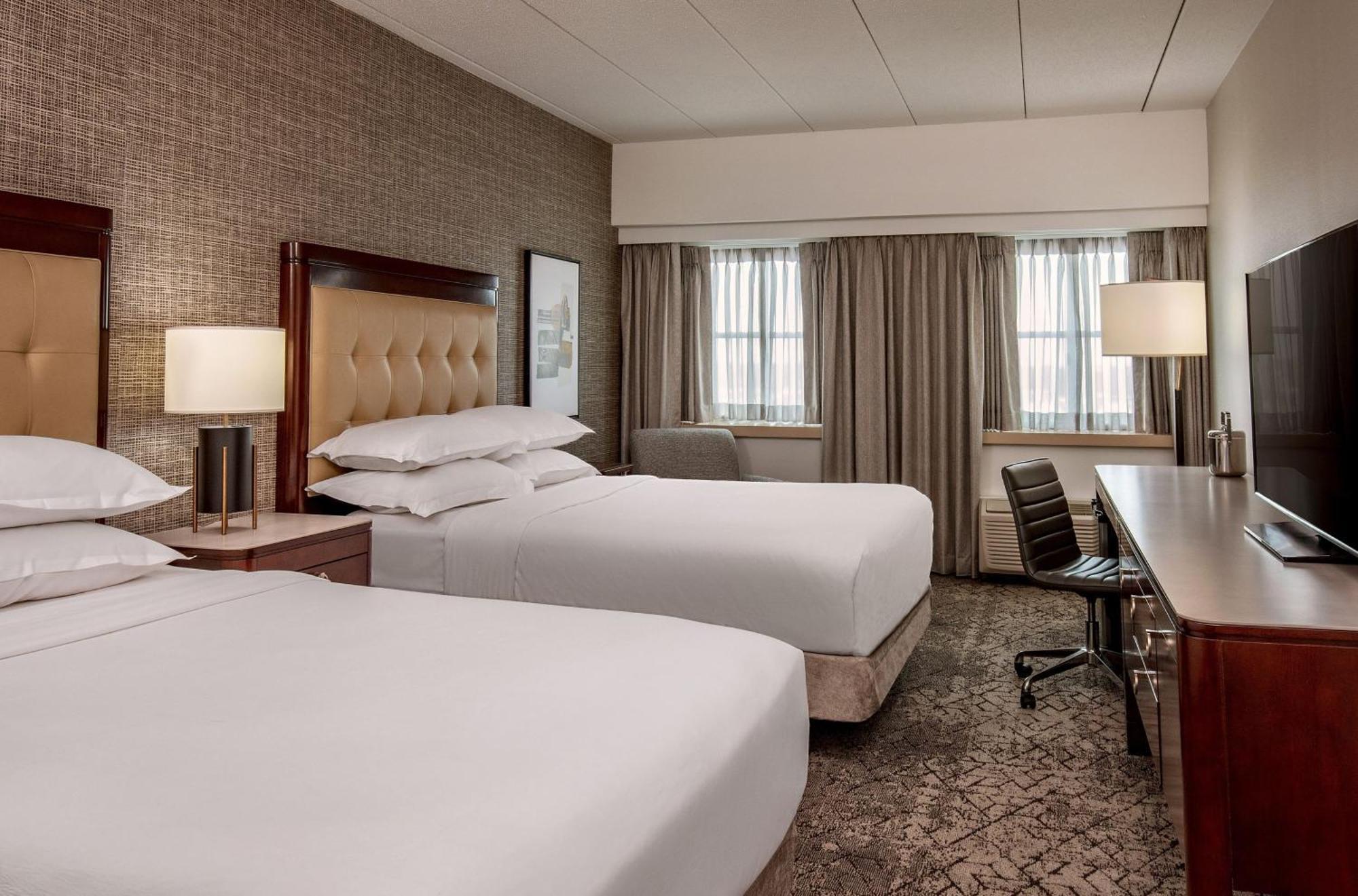 Sheraton Boston Needham Hotel Buitenkant foto