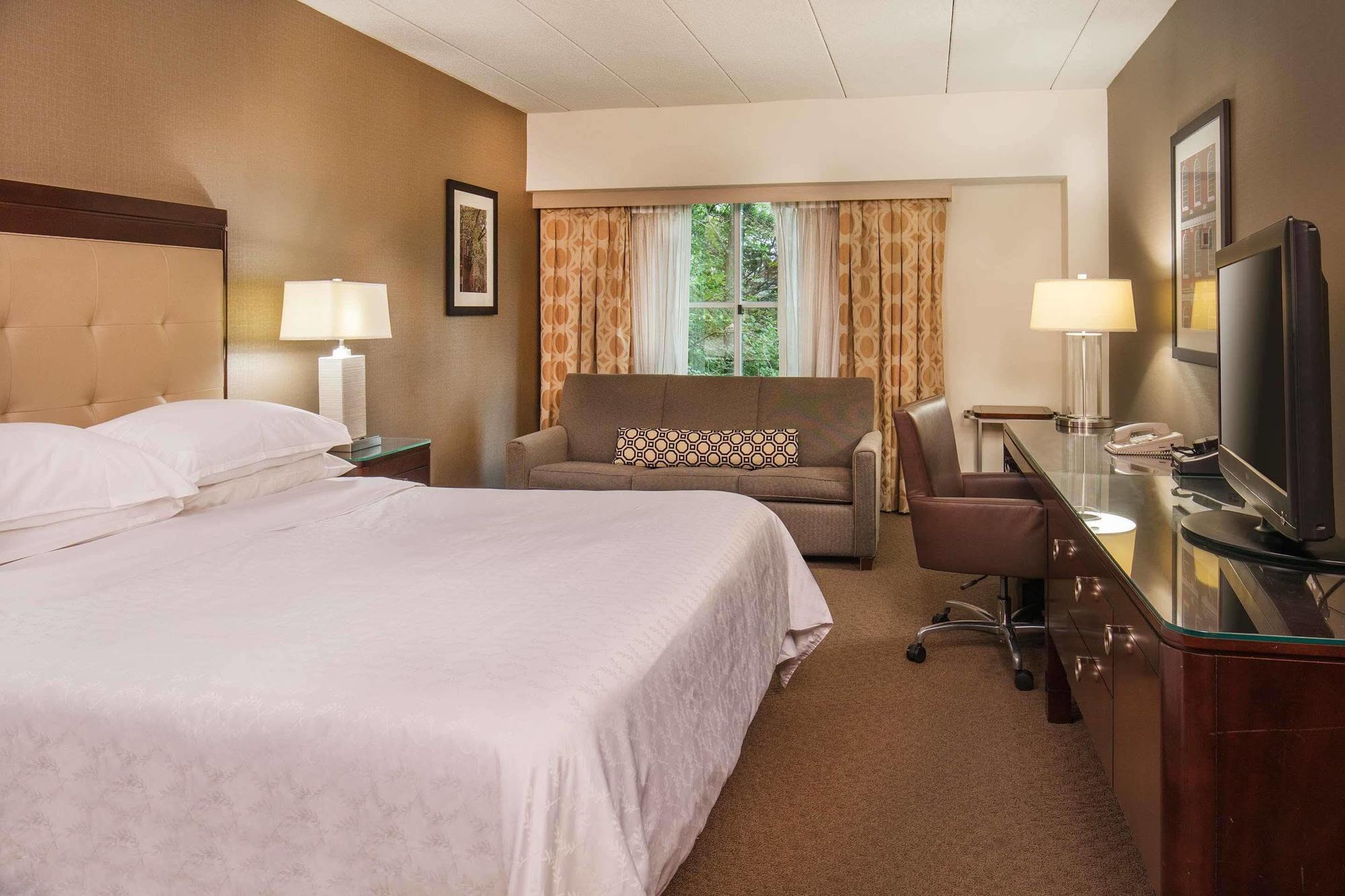 Sheraton Boston Needham Hotel Buitenkant foto