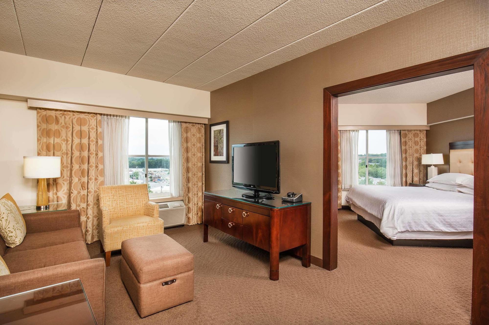 Sheraton Boston Needham Hotel Buitenkant foto